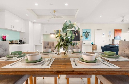 Darwin City Centre Condo | Zen Skytower Harbourview - Exclusive 3br Family Apt