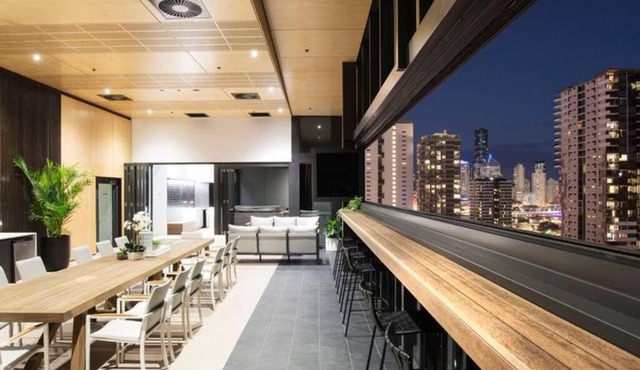 1B Modern Flat in Peel St with Pool and Gym Access C20