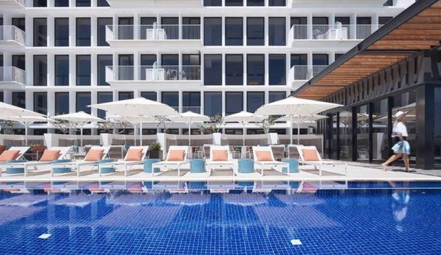 2-Bed with Pool, Gym, Parking and Balcony