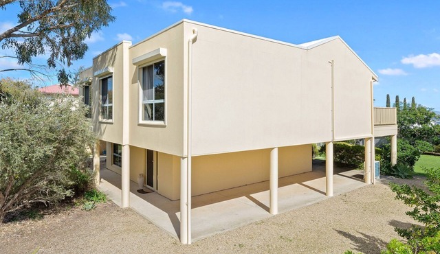 22 Broadbeach Drive Carrickalinga
