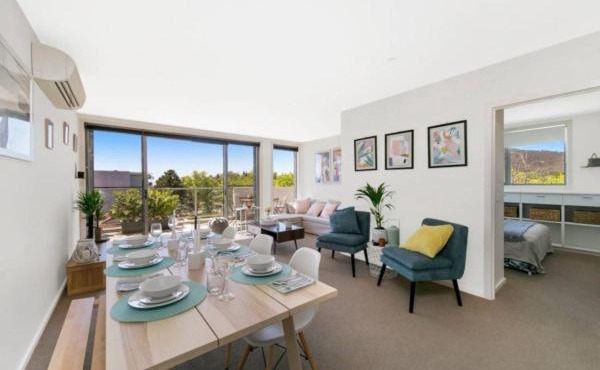 3BR Braddon Flat, 8 mins walk to CBD - Hosted by Canstay