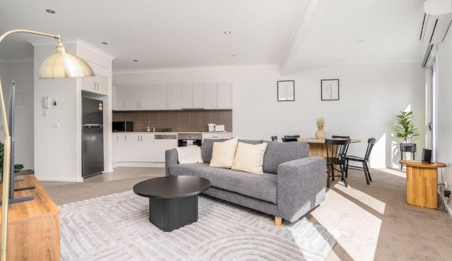 3BR Modern Apt Prime Location 7 Mins to CBD - Hosted by Canstay