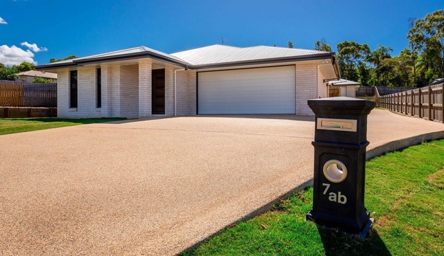 7A Lakeside Dve - Duplex just a short drive to everything