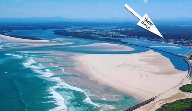 A beautiful coastal getaway close to everything!