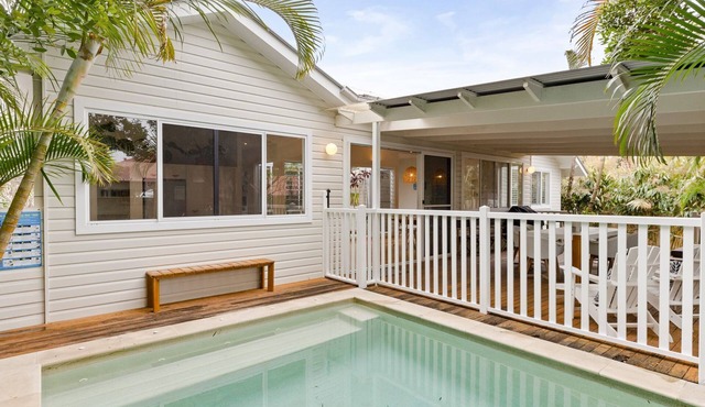 A Summer Cottage - central Byron escape w. pool