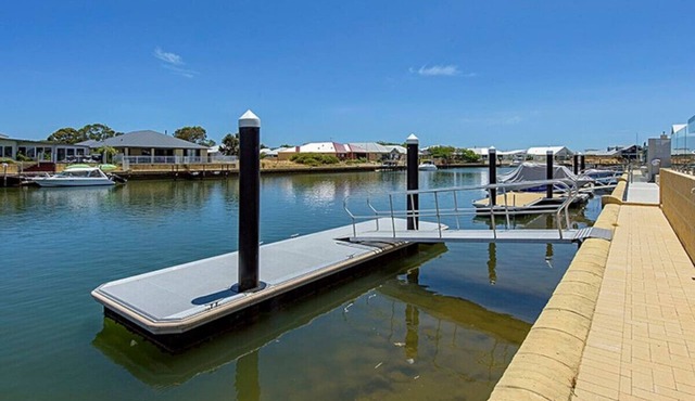 A Waterside Paradise - Geographe's Hidden Oasis