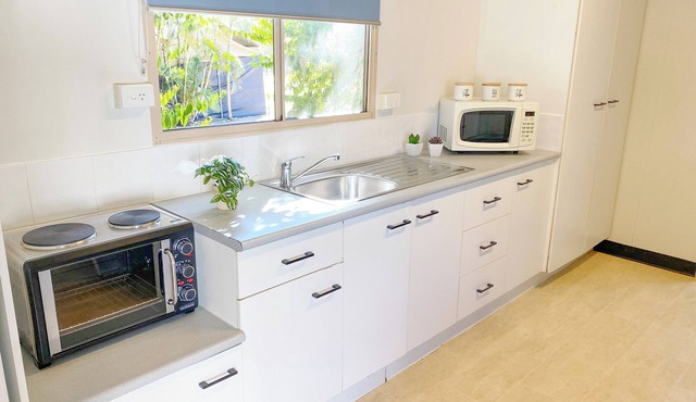 Aaok Moondarra Accommodation Village
