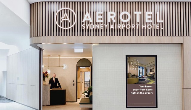 Aerotel Sydney - Inside International Terminal Airport