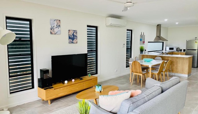 Airlie Beach Delight Hop skip jump to everything