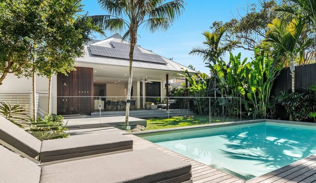 Alpha Luxe by Belle Escapes. Winter Escape Special - Free Nights on us! Luxury Family Accommodation