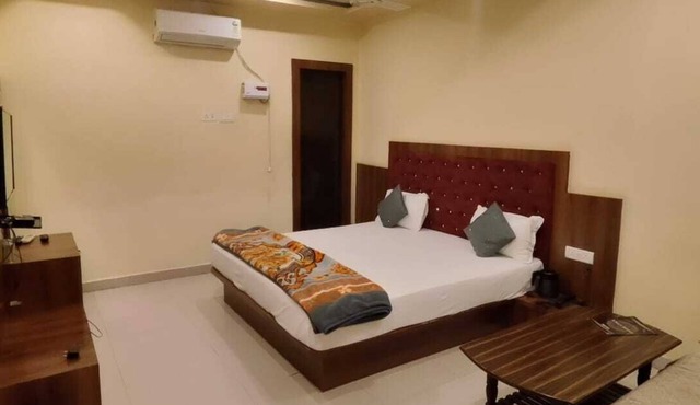 Aman Hotel