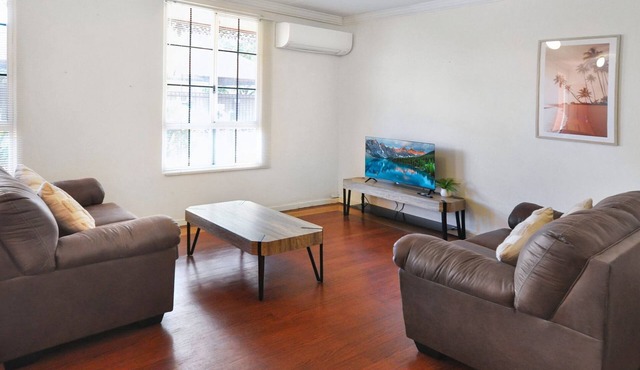 Ample Anderson Ground Level 2x1