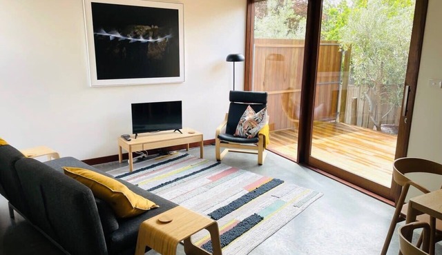 Architect-Designed Studio Retreat in Prime South Hobart
