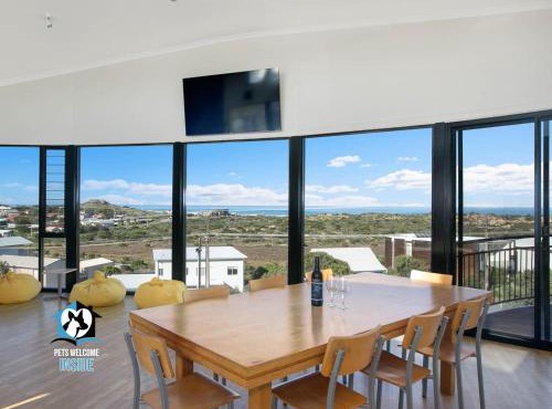 Architect Designed Beach House with Sweeping Views