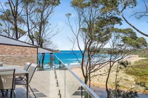Architectural Beachfront Escape Yowani House