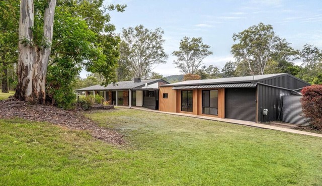 Arielle`s Hideaway Retreat - Sleeps 12pp