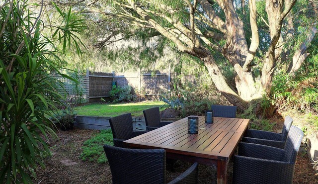 Back Beach Hideaway - Family friendly beach house