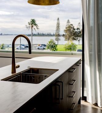Balmoral on Scott - Harbour Front Perfection