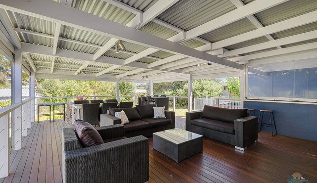 Barefoot on O'Neil: 4 BR, 2 BA House in Lancelin, Sleeps 12