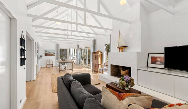 Barwon Beach & Golf Getaway
