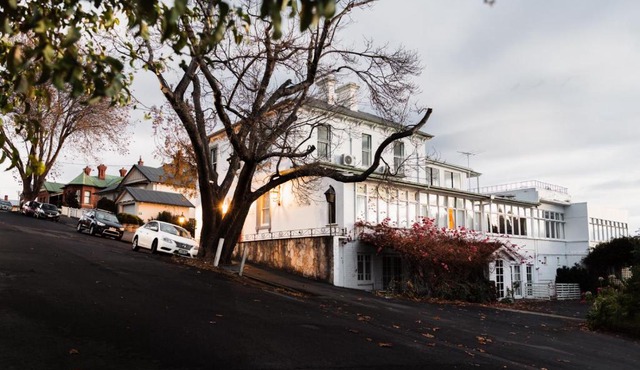Battery Point Manor