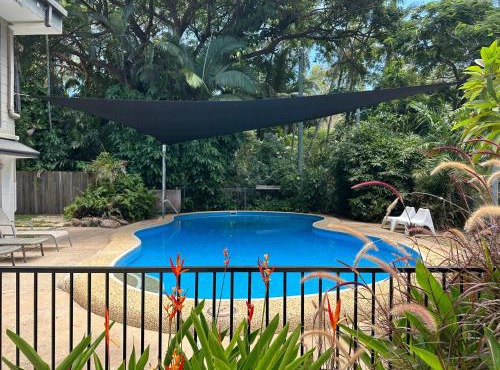 'Beach Haven' House in Arcadia with huge Pool & Wifi, near beaches