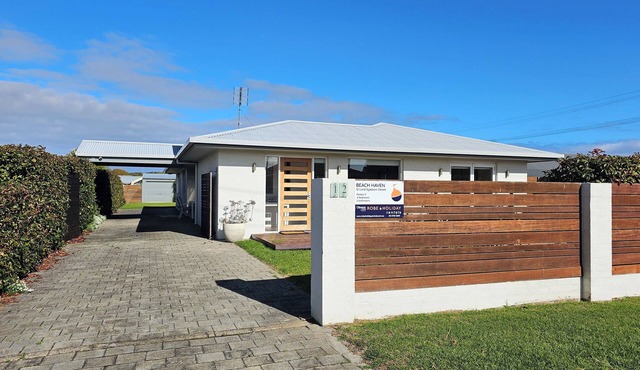 Beach Haven - Modern home located right in town, you wont get better.