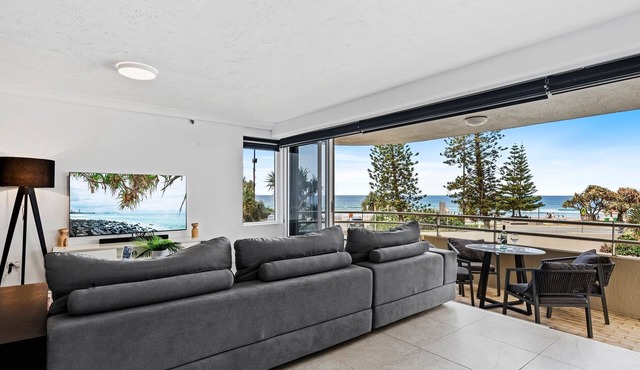 Beachfront Escape Zenith - Ocean Views, Pool, Spa