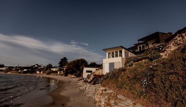 Beachfront Paradise in Opossum Bay
