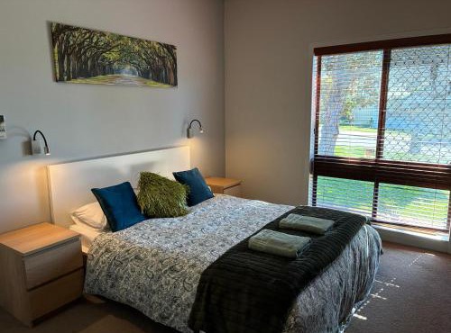 Beachlands Home - Beachlands Break 1 Bedroom & Beachlands Escape 3 Bedroom