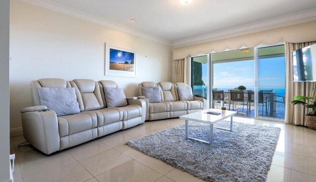 Beautiful Home with Breath-taking Views Mt Tamborine