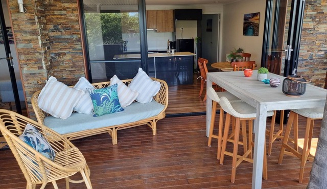 Bermagui Coastal Hideaway. Pet Friendly