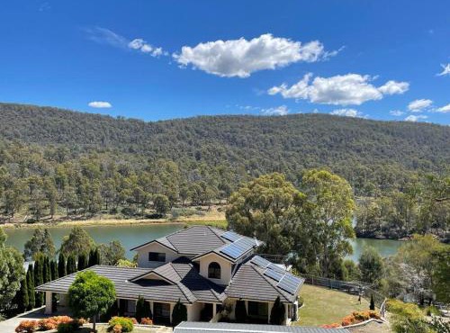 Blackstone Lakeside 4 Bedrooms 2 Bathrooms