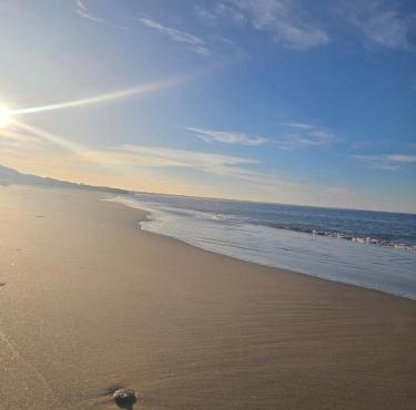 Blake's Beach House Robe district