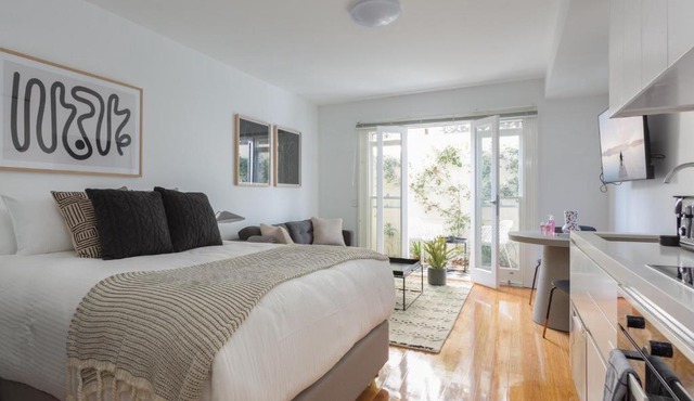 Boutique Studio Apartment in Heritage Home