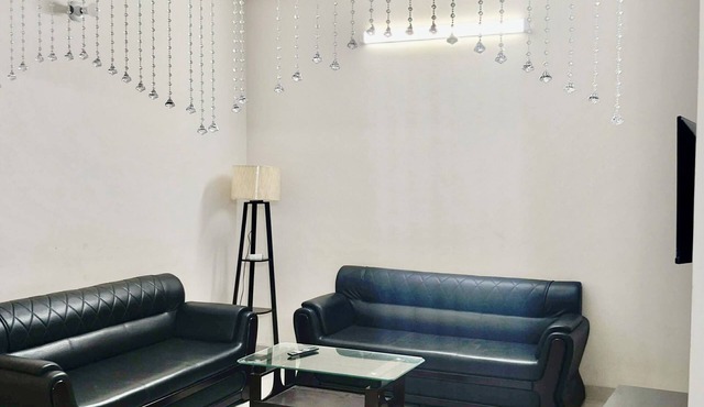 Brand new spacious full furnished apartment in the heart of Dhaka