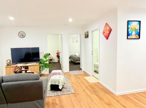 Brand New Two Bedroom Modern Retreat in Singleton