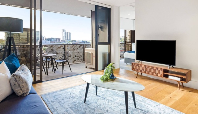Bright & Modern 2 Bedroom Apartment in Newstead