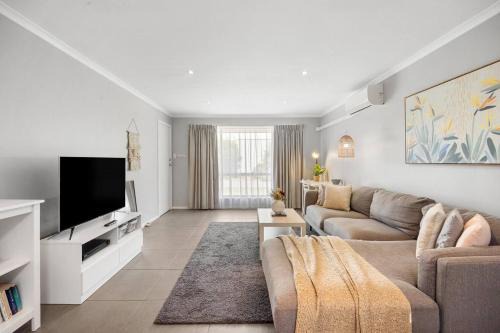 Brighton Escape - Seaside Living near Dining and Jetty