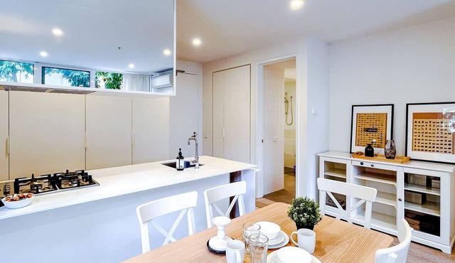 Brilliant 2B Brighton Apt Near Beach*Garden