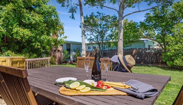 Captains Cottage - Huskisson - Pet Friendly