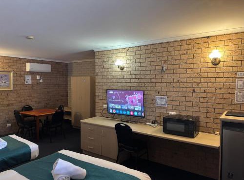 Castle Motor Lodge