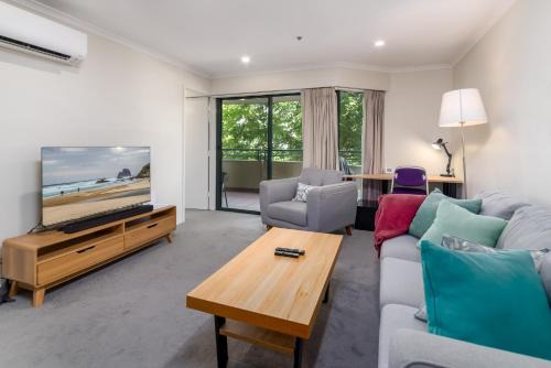 Central 2-bed Apartment with Gym and Spa