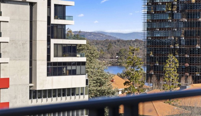 Central Lakeview Apartments