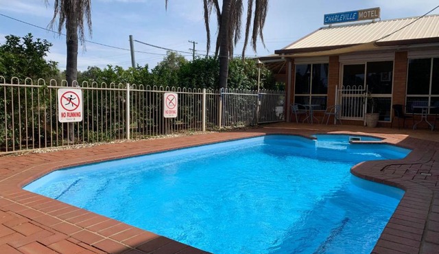 Charleville Motel