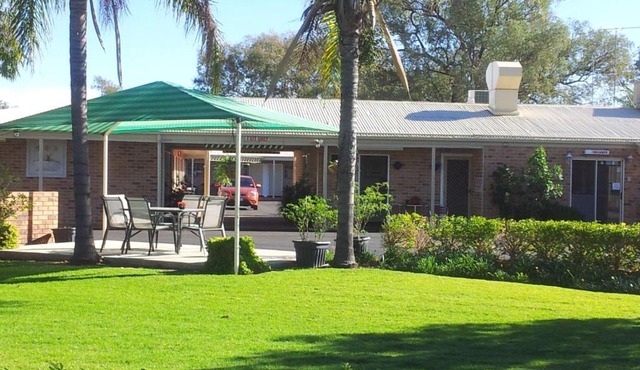 Charleville Waltzing Matilda Motor Inn