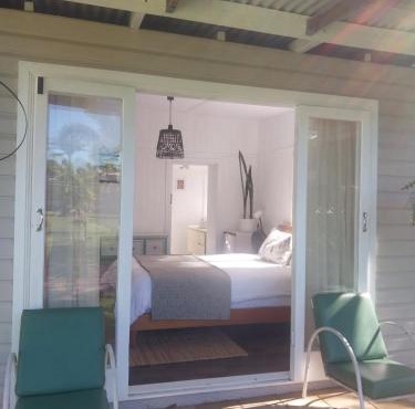 Charming Private Guest Suite Close to Hospital