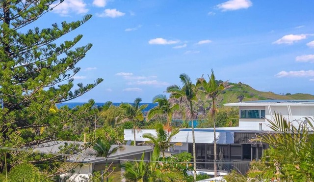 Classic Caba - Oceanview 5 Bedder by uHoliday