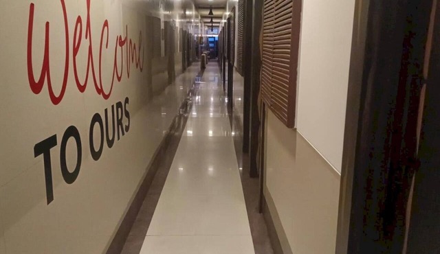 Classic Collection O Kurla BKC Mumbai