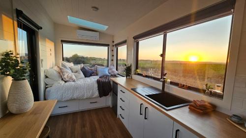 Coastal Sunset Tiny Home - Port Fairy Tiny Homes